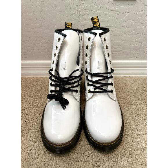 DR.MARTENS Zavala White Patent Leather Lace-Up Combat Boots Size 10 Men 11 Women - Picture 3 of 8